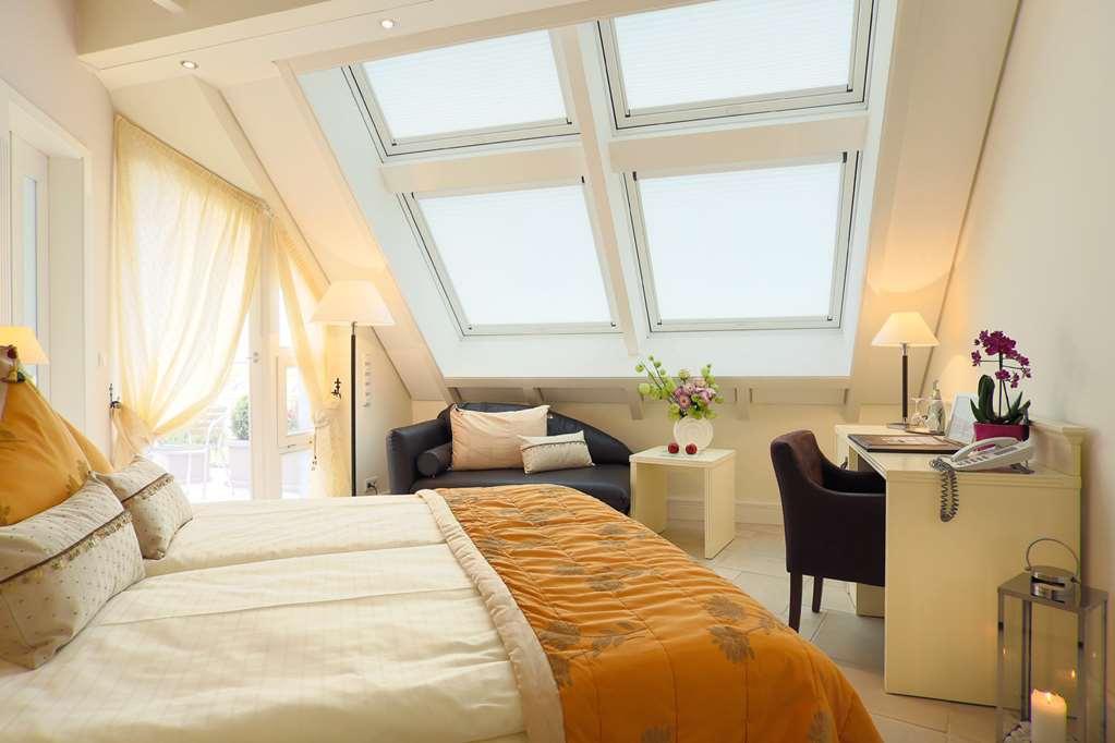 Boutiquehotel La Casa Τούμπινγκεν Δωμάτιο φωτογραφία