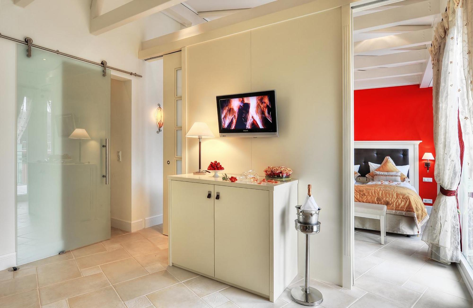 Boutiquehotel La Casa Τούμπινγκεν Εξωτερικό φωτογραφία