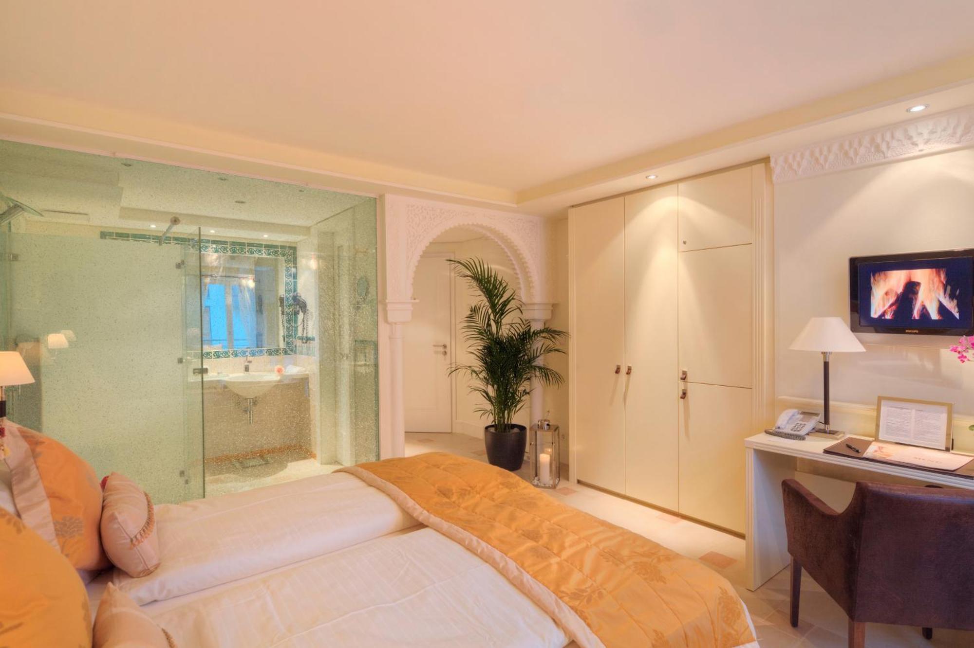 Boutiquehotel La Casa Τούμπινγκεν Εξωτερικό φωτογραφία