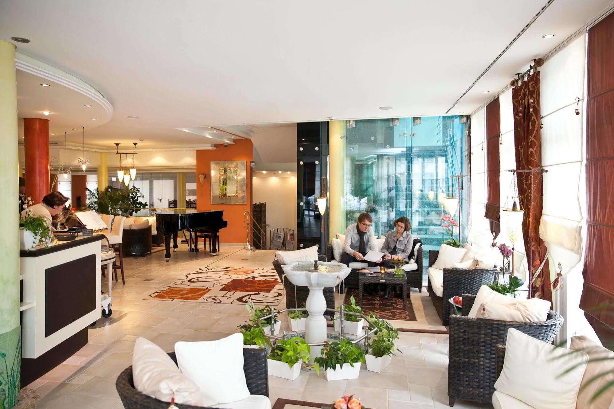 Boutiquehotel La Casa Τούμπινγκεν Εξωτερικό φωτογραφία