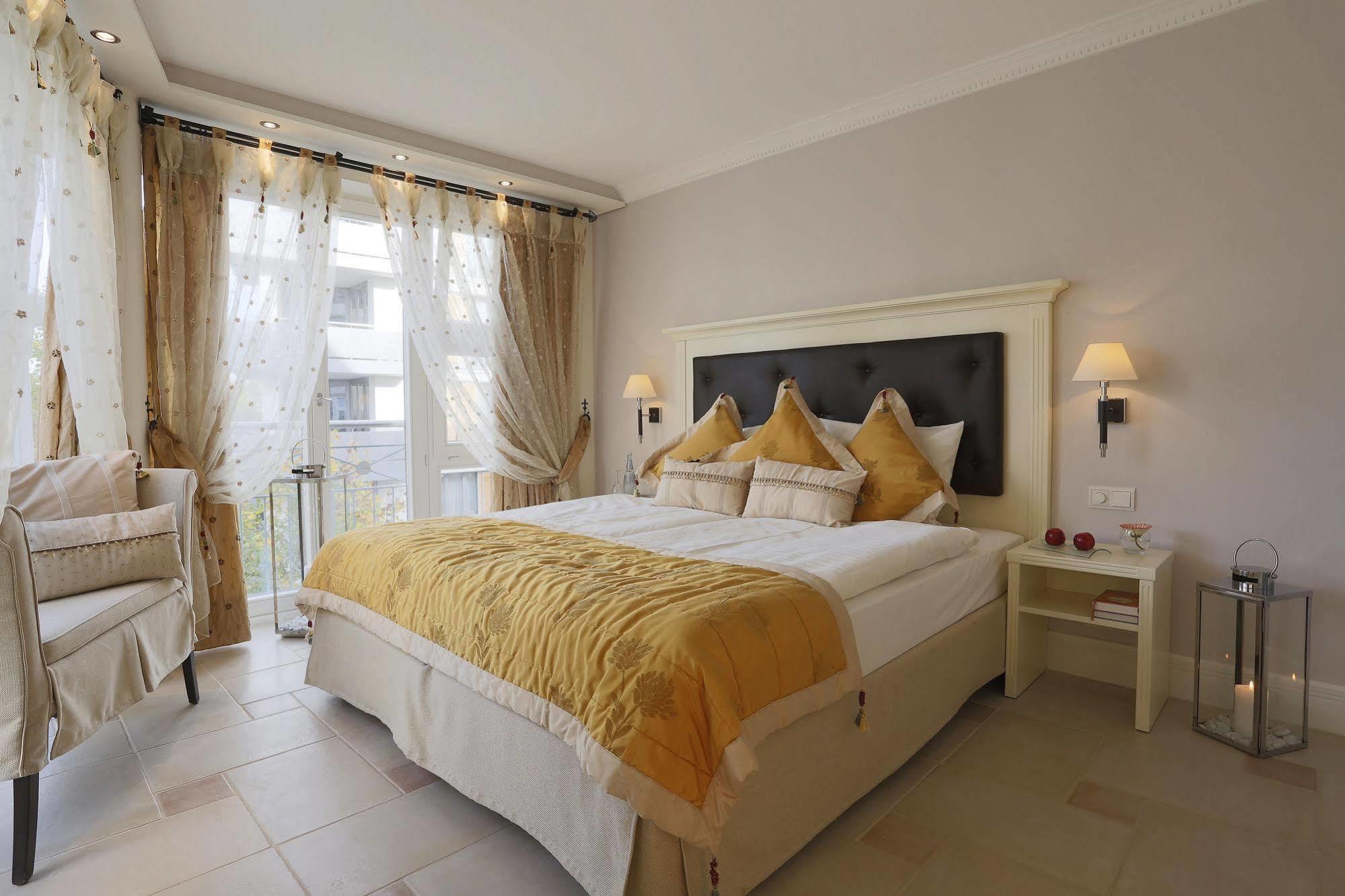 Boutiquehotel La Casa Τούμπινγκεν Εξωτερικό φωτογραφία