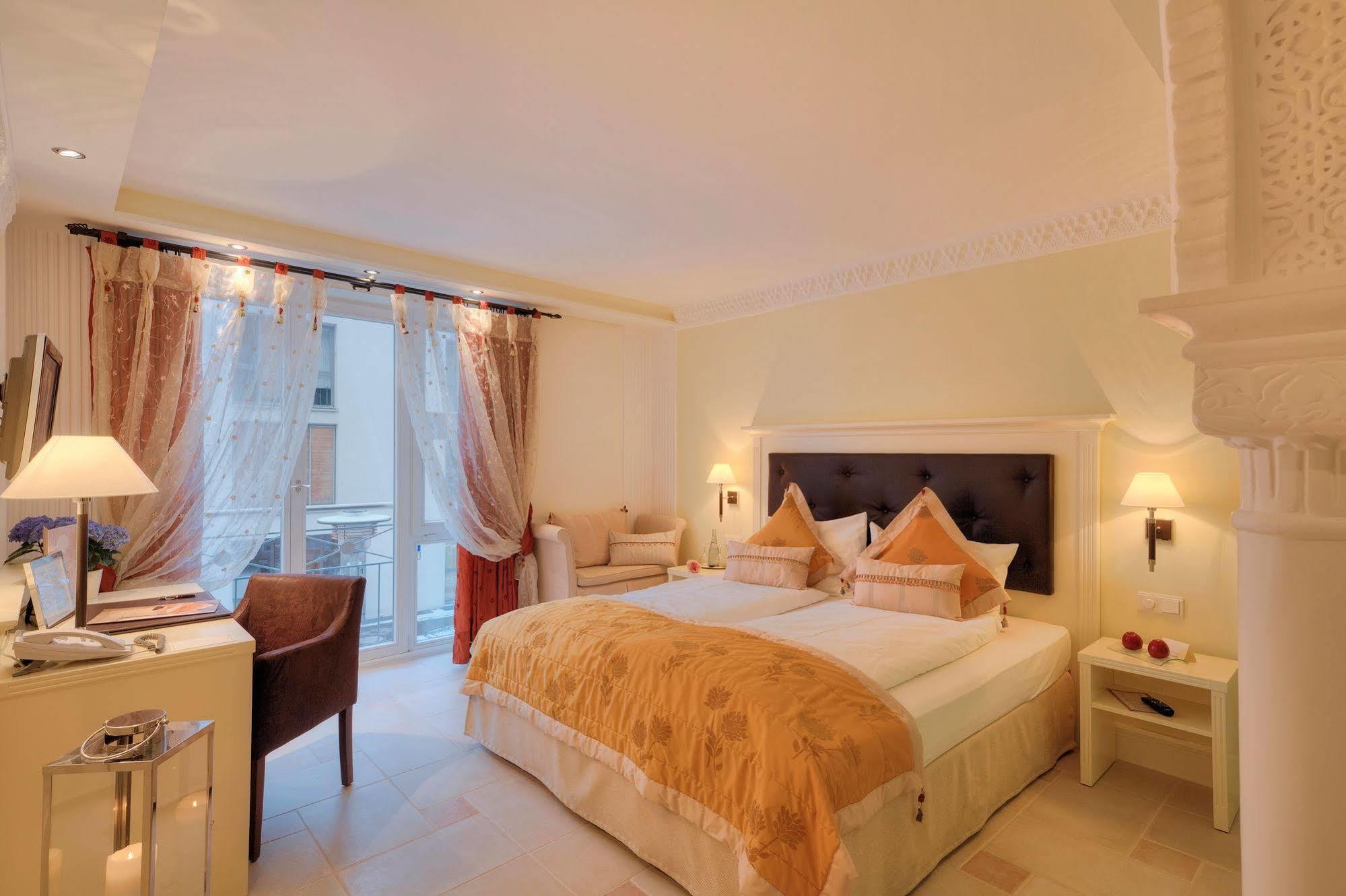 Boutiquehotel La Casa Τούμπινγκεν Εξωτερικό φωτογραφία