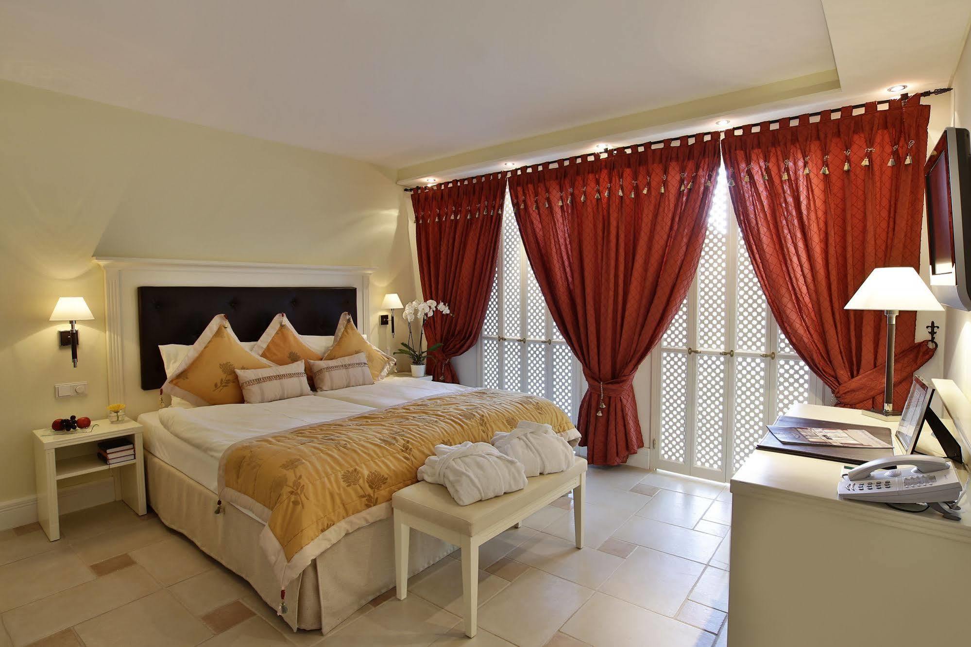 Boutiquehotel La Casa Τούμπινγκεν Εξωτερικό φωτογραφία
