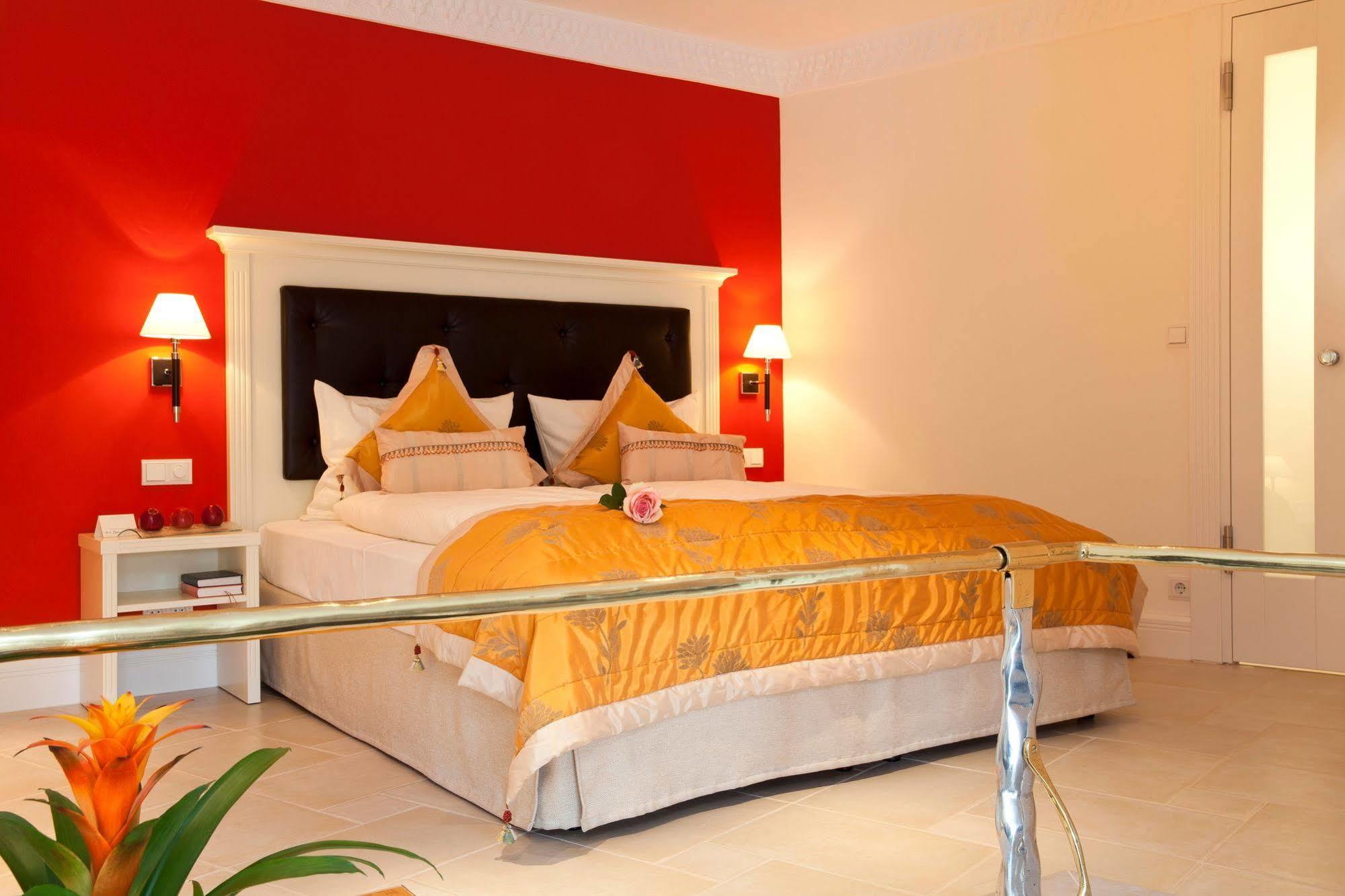 Boutiquehotel La Casa Τούμπινγκεν Εξωτερικό φωτογραφία