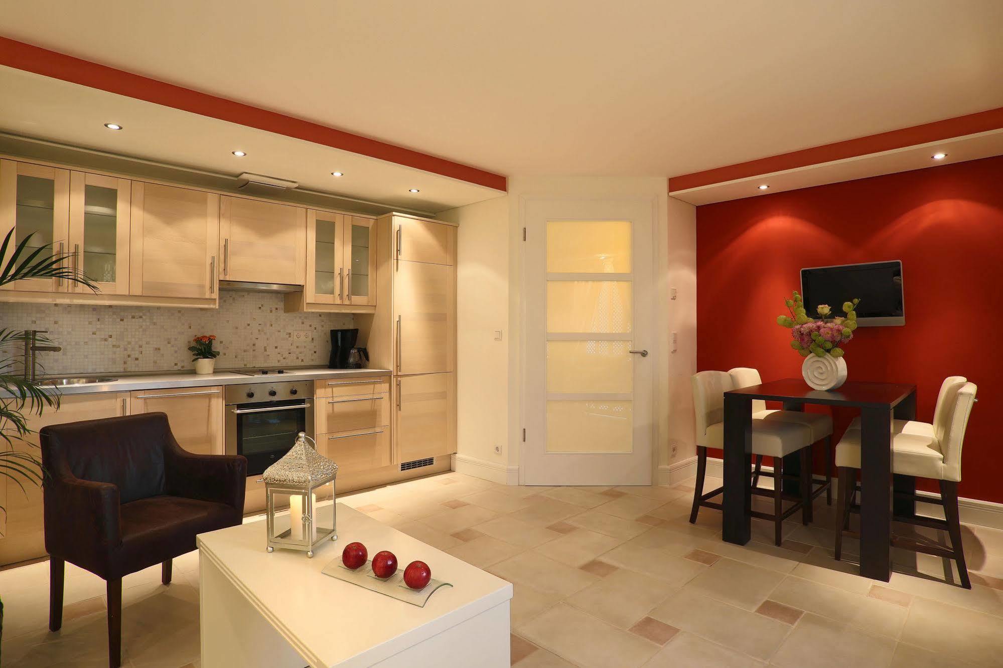 Boutiquehotel La Casa Τούμπινγκεν Εξωτερικό φωτογραφία